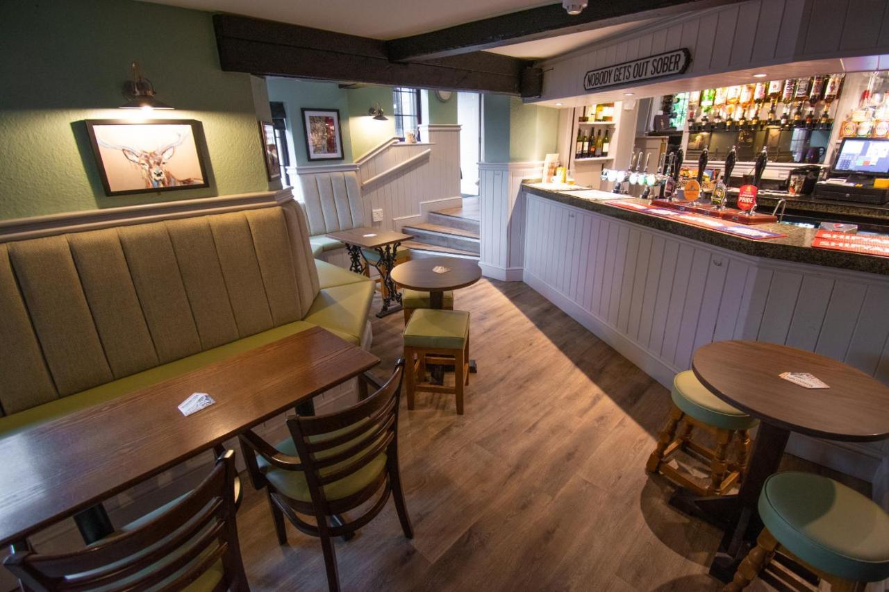 Royal George Hotel Great Easton  Buitenkant foto