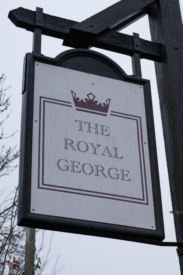 Royal George Hotel Great Easton  Buitenkant foto