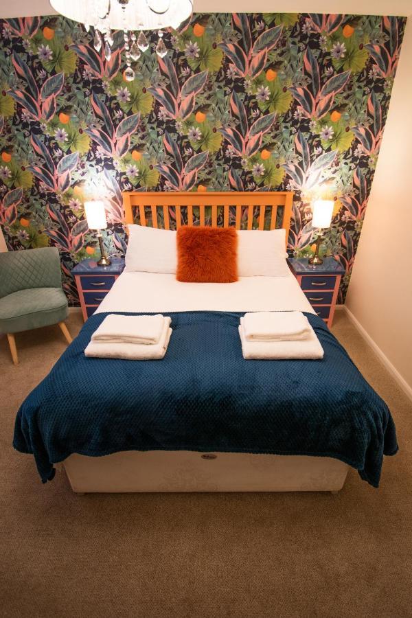 Royal George Hotel Great Easton  Buitenkant foto