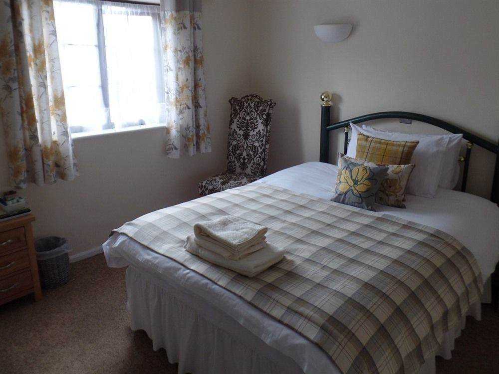 Royal George Hotel Great Easton  Buitenkant foto